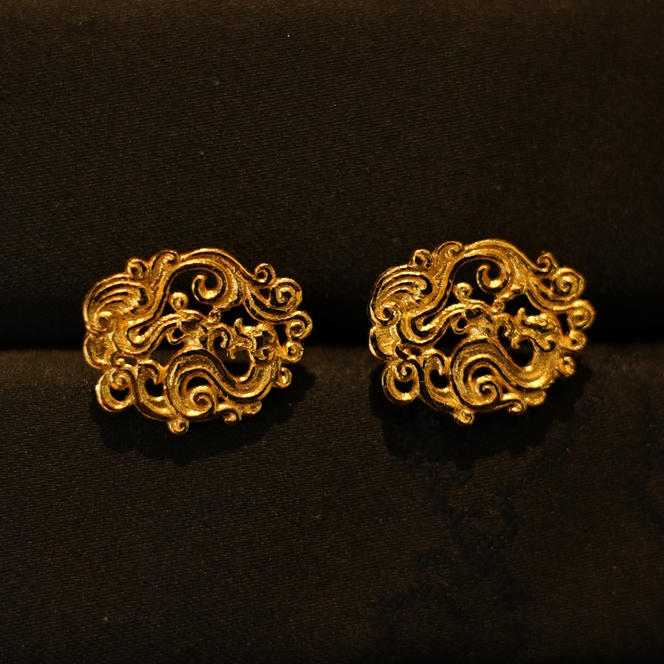 0090鳳喆古法錾刻精品工艺设计师款龙凤图腾日常五金耳钉足金999