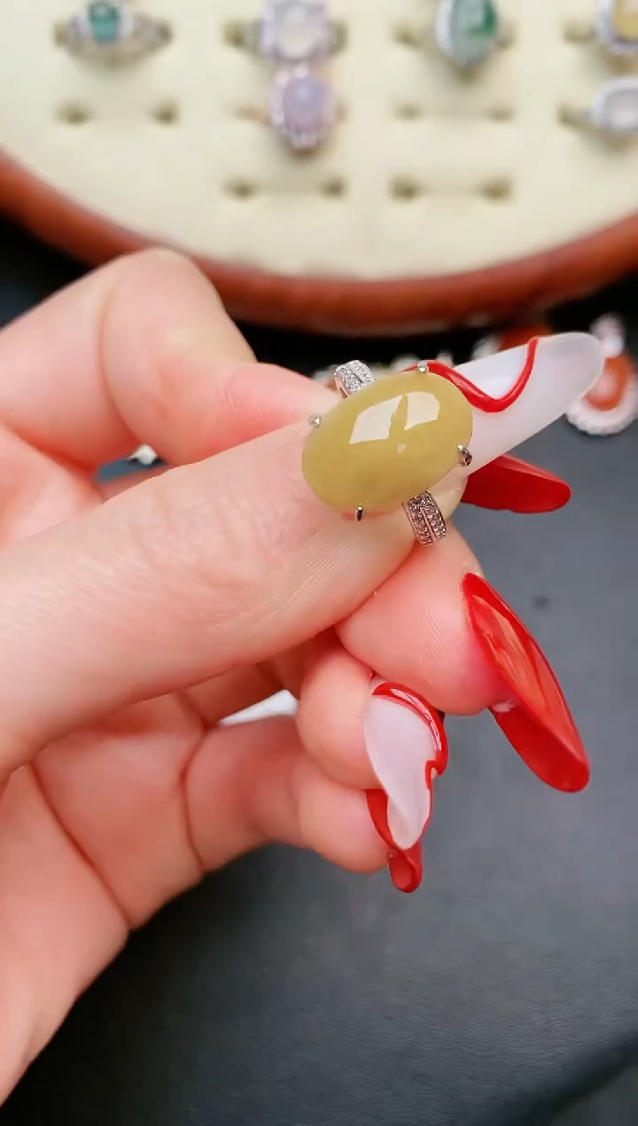 【闪购商品】翡翠戒指银S925镶嵌....