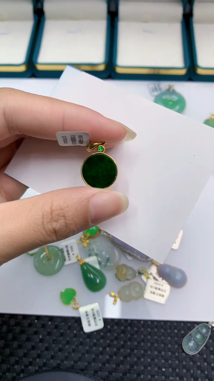 【闪购商品】翡翠颈饰银S925镶嵌            8