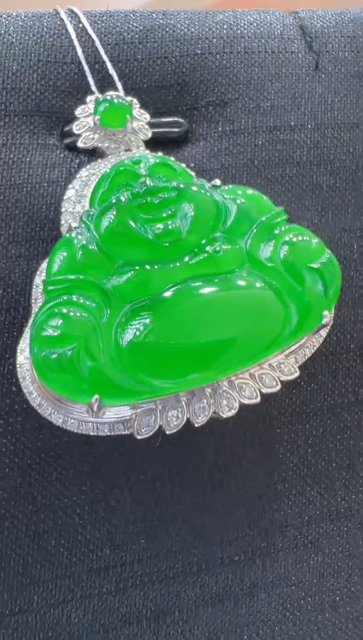 【闪购商品】翡翠吊坠(不含链)18K金镶嵌               