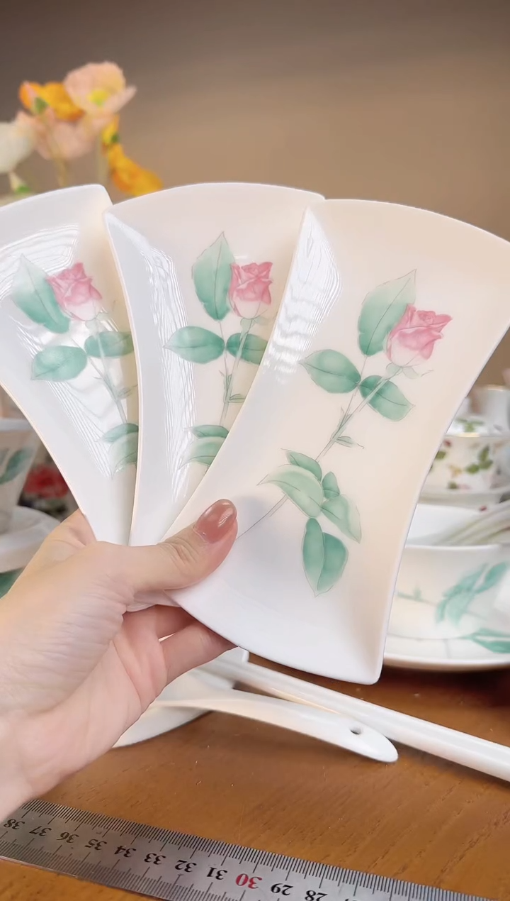 【闪购商品】玫瑰蝴蝶结点心盘3个