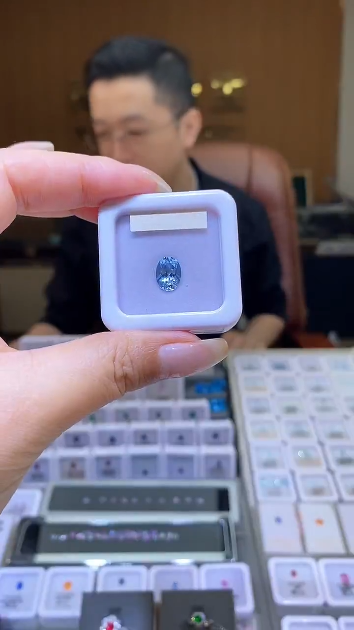 裸石海蓝宝石天然海蓝宝裸石1.99ct