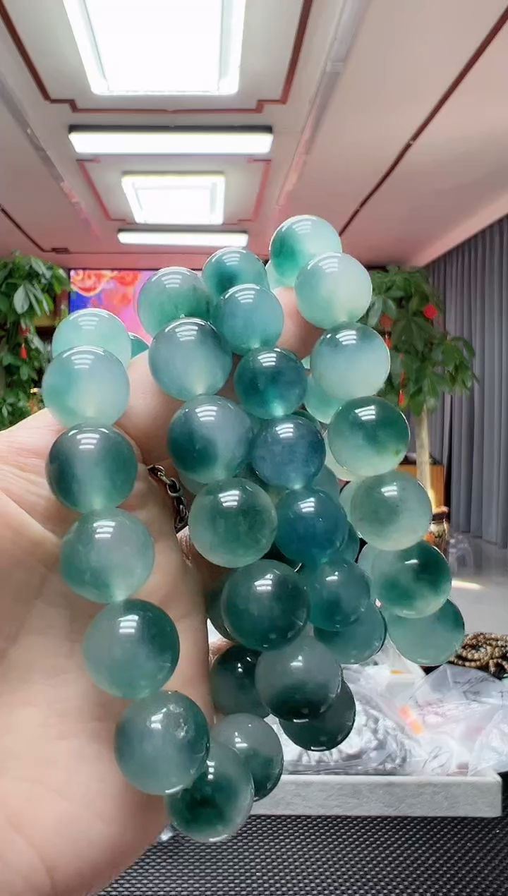 【闪购商品】翡翠手串未镶嵌多样性发货其中发一