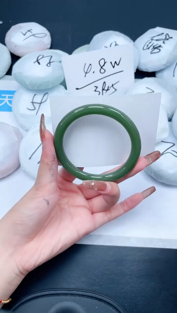 【闪购商品】石英质玉手镯未镶嵌373-56