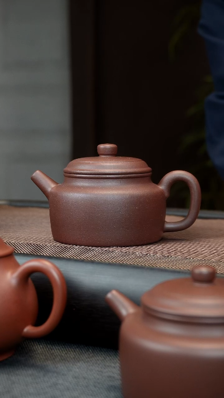 【闪购商品】紫砂茶壶德钟壶 底槽清 精工半手 200CC