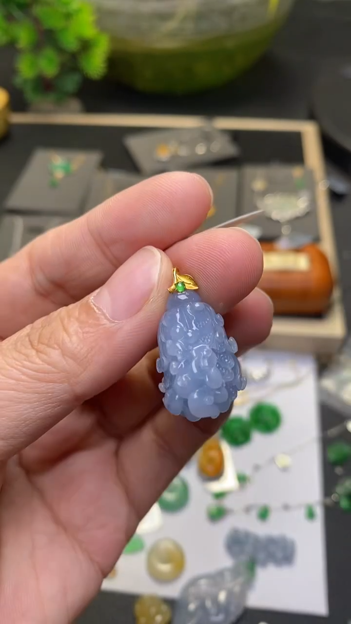 颈饰18K金镶嵌翡翠净货33222