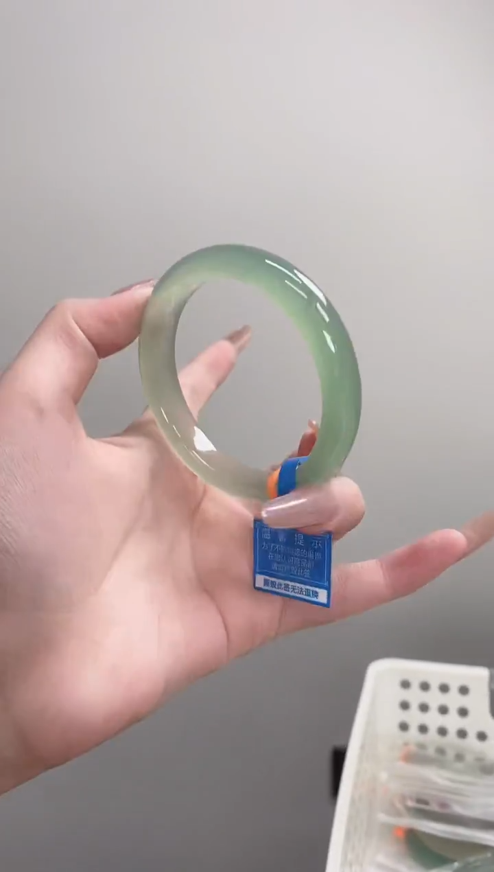 手镯玛瑙/玉髓未镶嵌55-56正圈