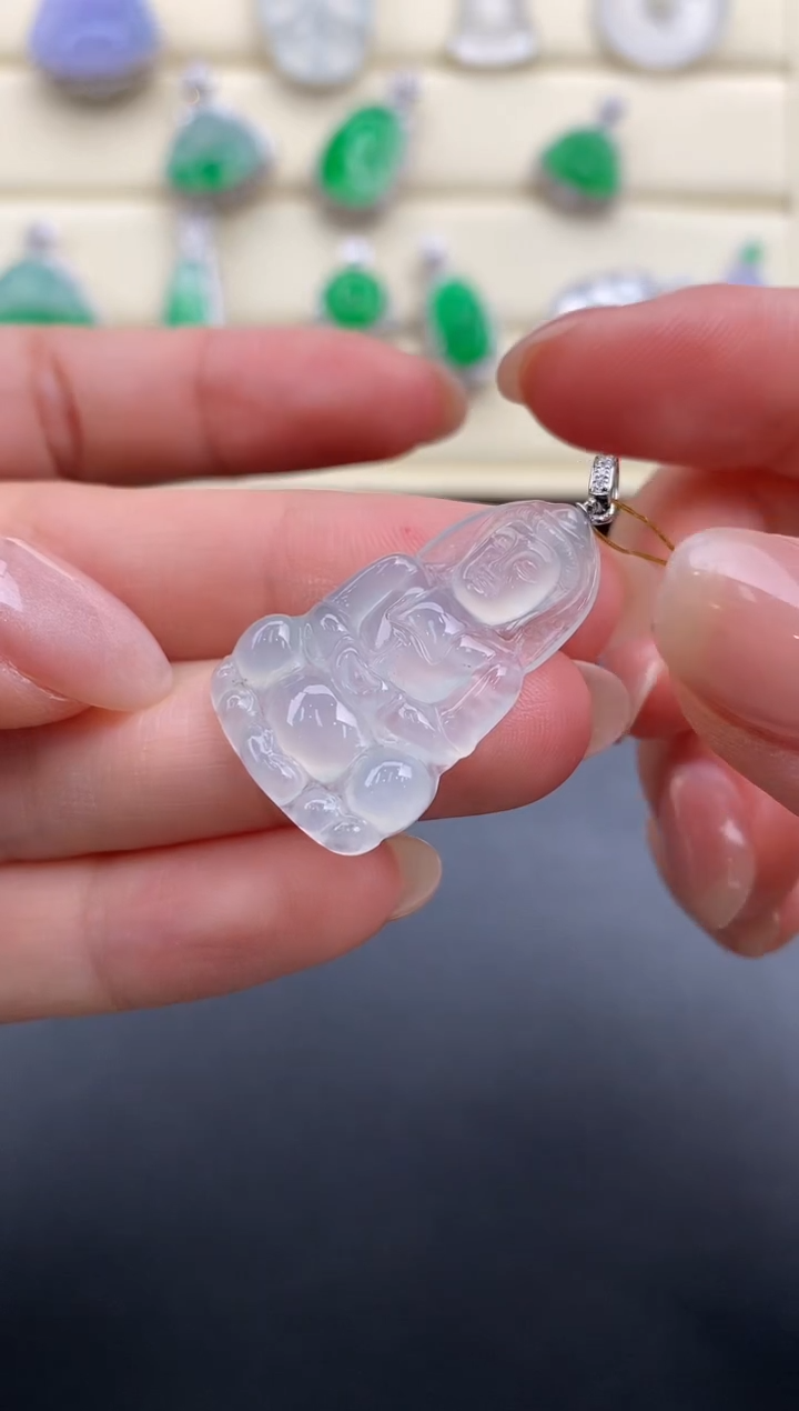 【闪购商品】翡翠颈饰18K金镶嵌Q493     