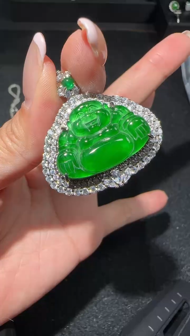 【闪购商品】翡翠吊坠(赠链)未镶嵌多样性发货拍一发一