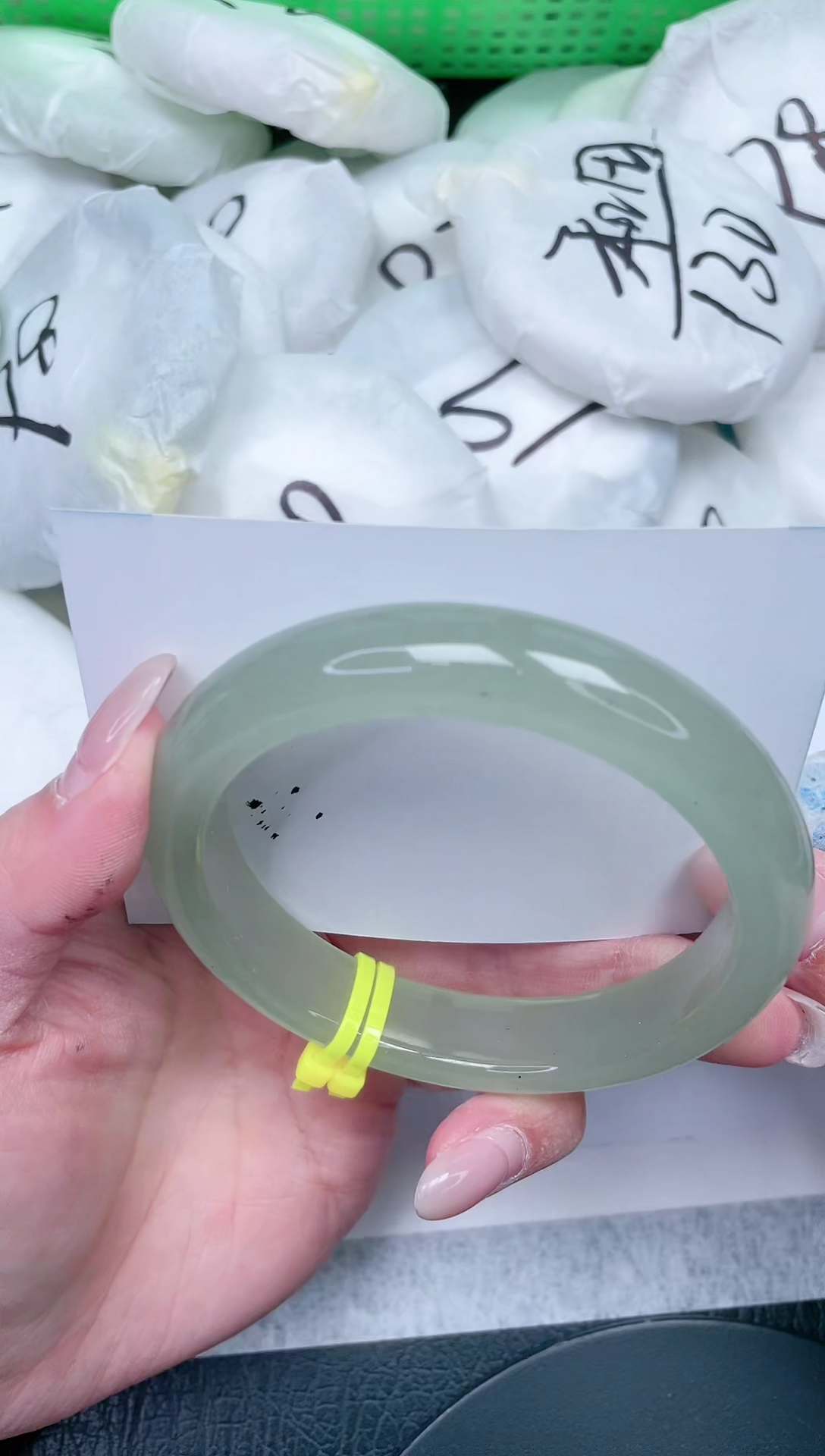 【闪购商品】石英质玉手镯未镶嵌213-62.2