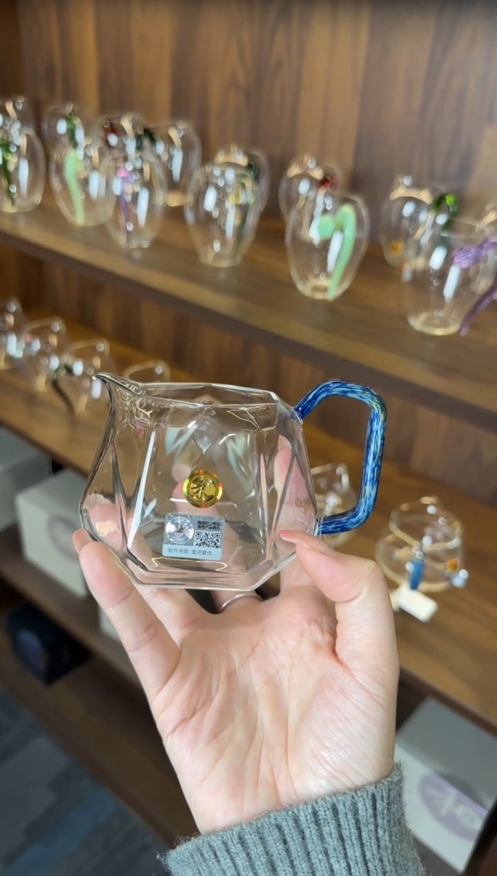 武****乓璀璨星月夜