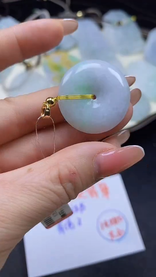 【闪购商品】翡翠项链未镶嵌44叶子