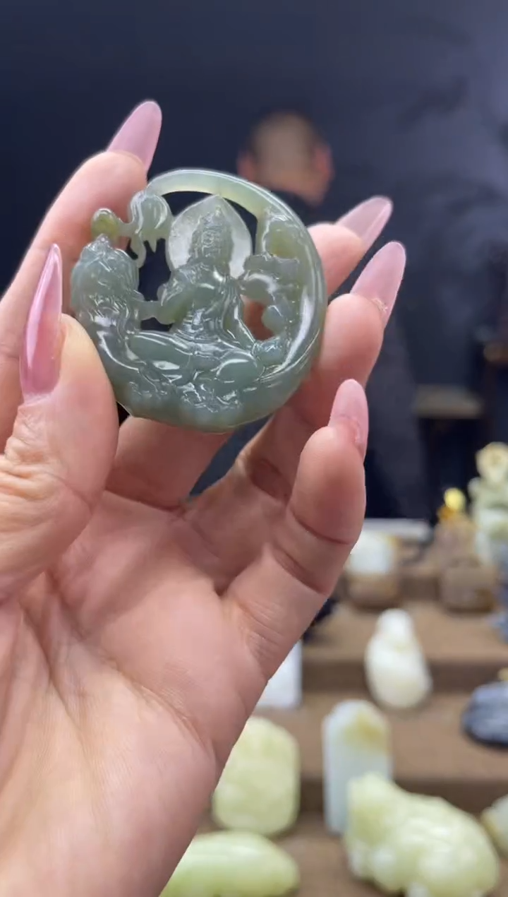 颈饰未镶嵌和田玉1