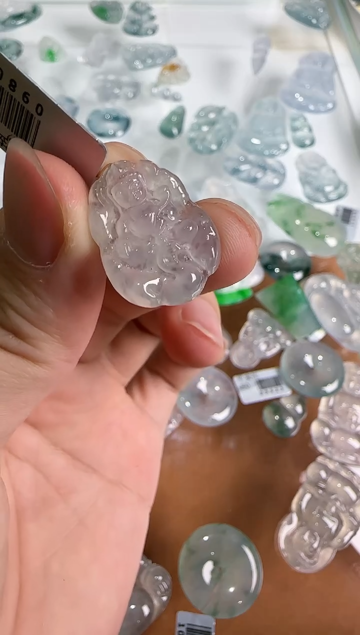 【闪购商品】翡翠吊坠(不含链)未镶嵌..