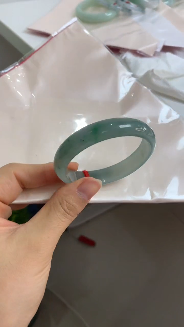 未镶嵌手镯翡翠54.8贵妃飘色花