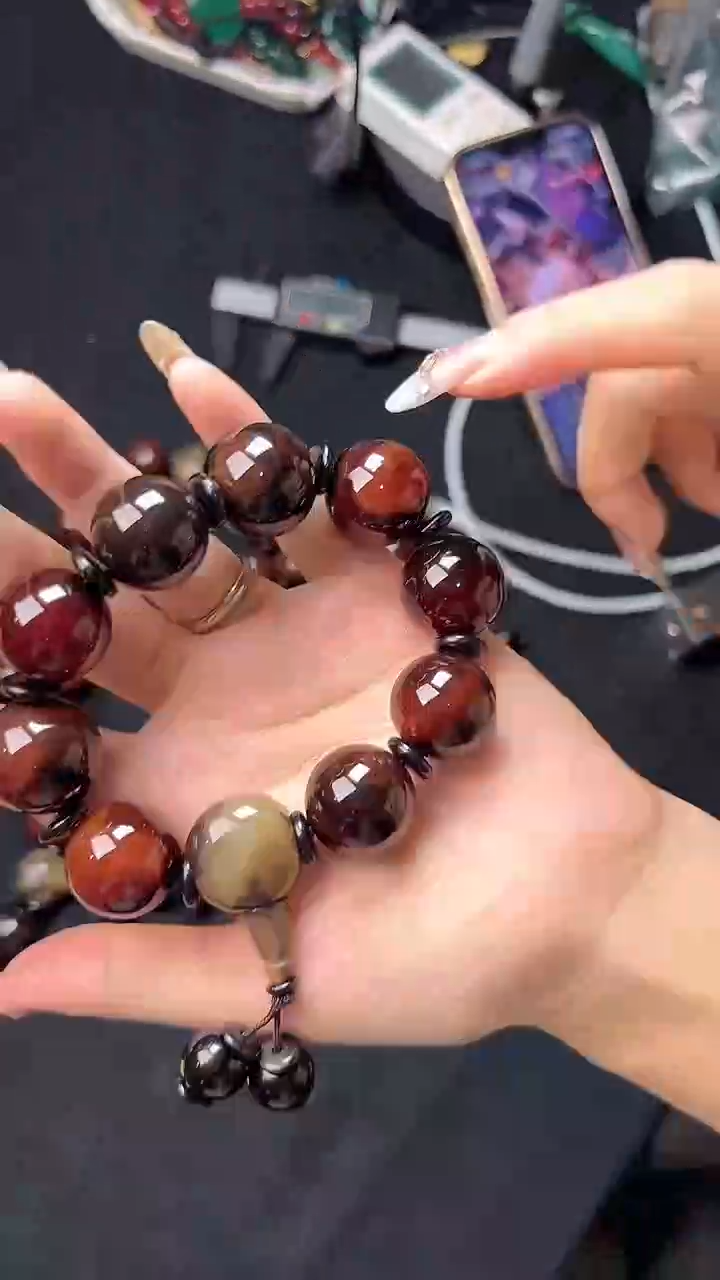 玛瑙/玉髓颈饰未镶嵌6704蚕丝珠宝手串多样性发一条