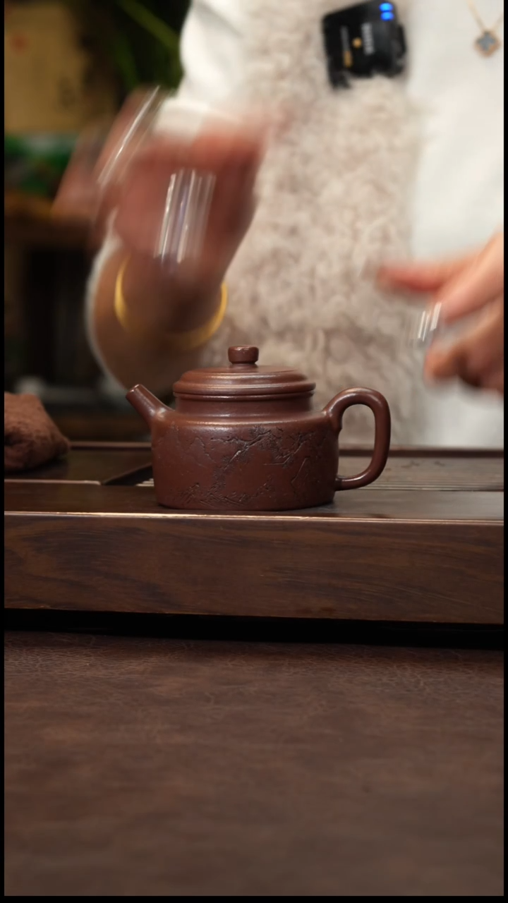 茶壶紫砂底槽清刻绘德钟140cc左右