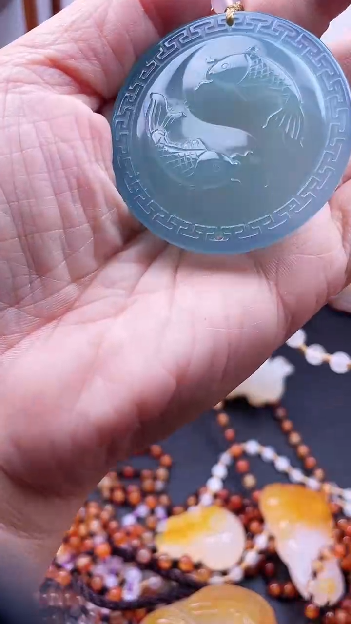 未镶嵌1玛瑙/玉髓时****.AA