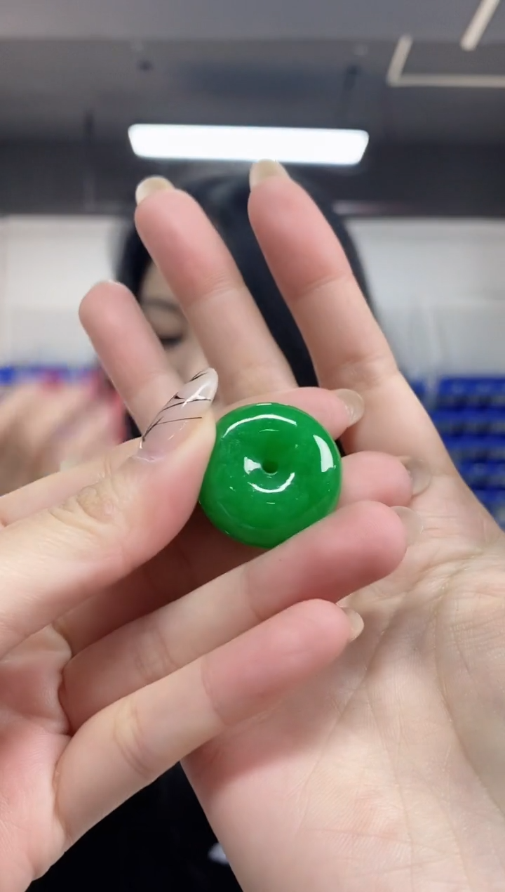 【闪购商品】翡翠吊坠(不含链)未镶嵌多样性发其一颜色微差