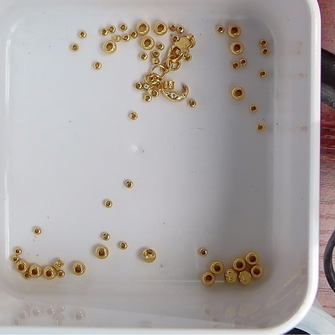 黄金足金小金 豆