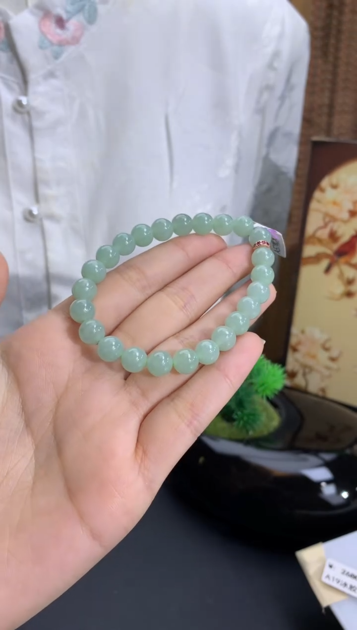 未镶嵌手链翡翠糯冰 卡7.8mm