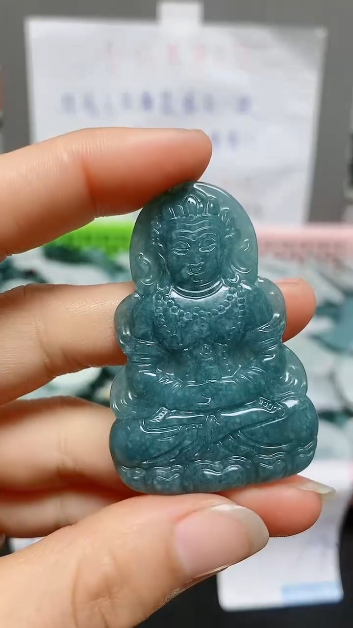 【闪购商品】翡翠颈饰未镶嵌天然翡翠A货