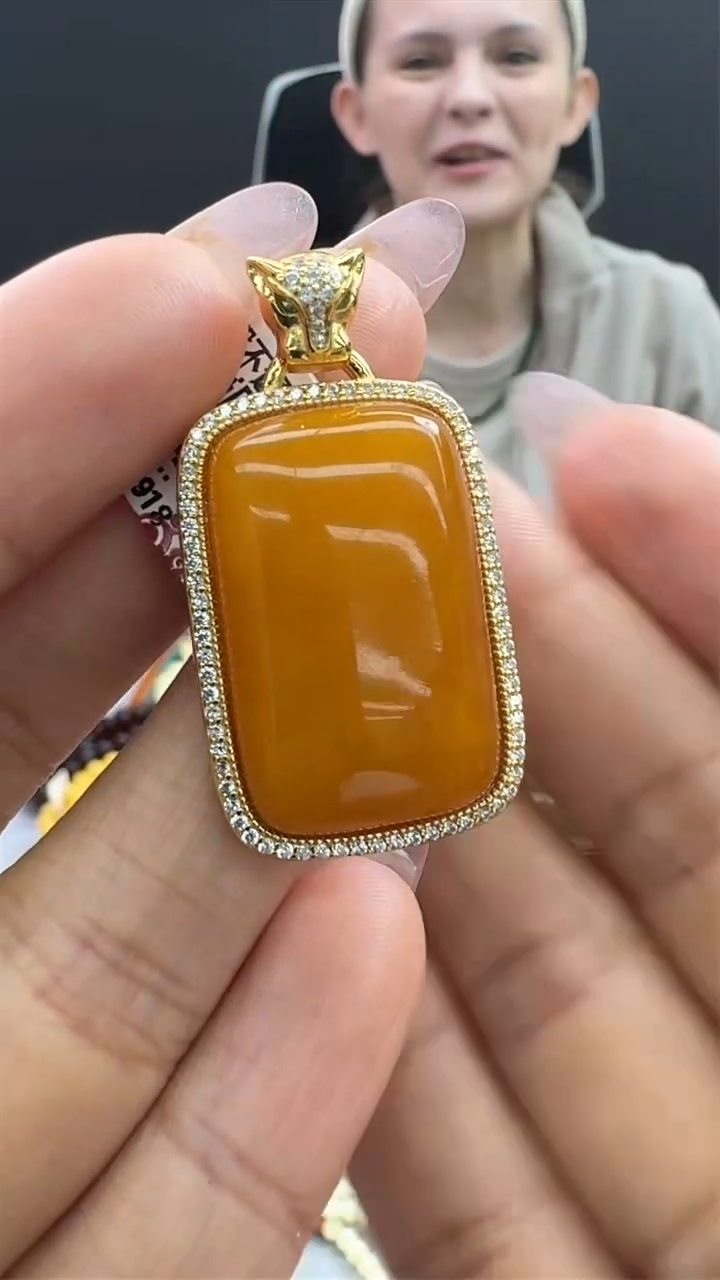 【闪购商品】琥珀颈饰银S925镶嵌445秒拍号