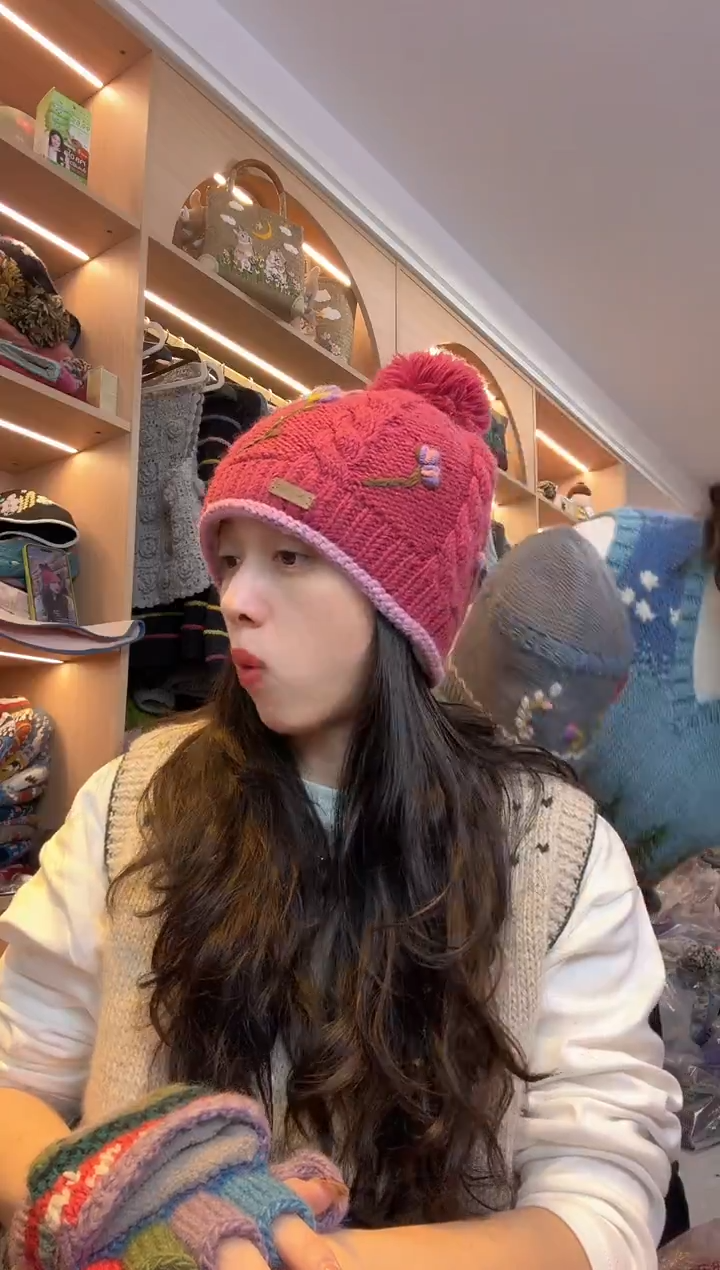 羊毛美利奴杨梅色针织帽