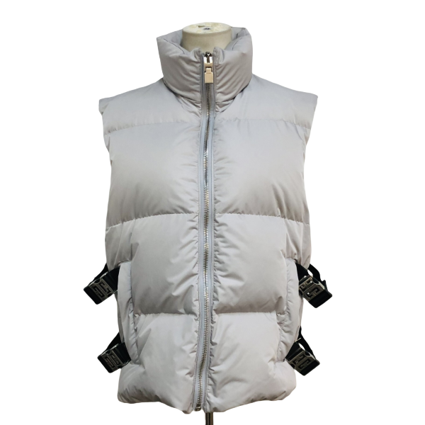 妃鱼/纪梵希/聚酯纤维/马甲/95新/M一三一