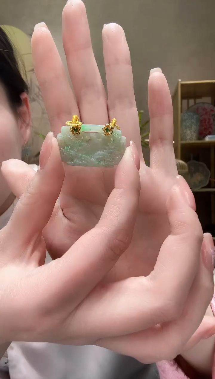 【闪购商品】翡翠颈饰未镶嵌吊坠