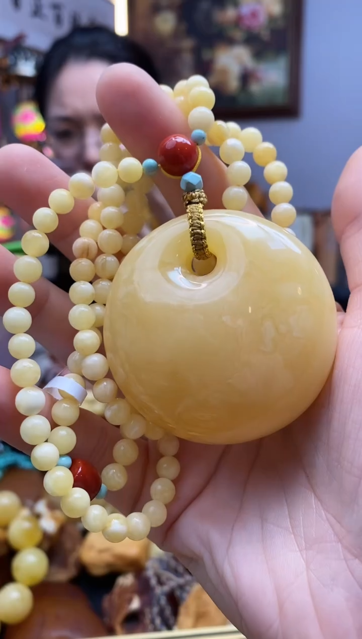 未镶嵌颈饰琥珀项链