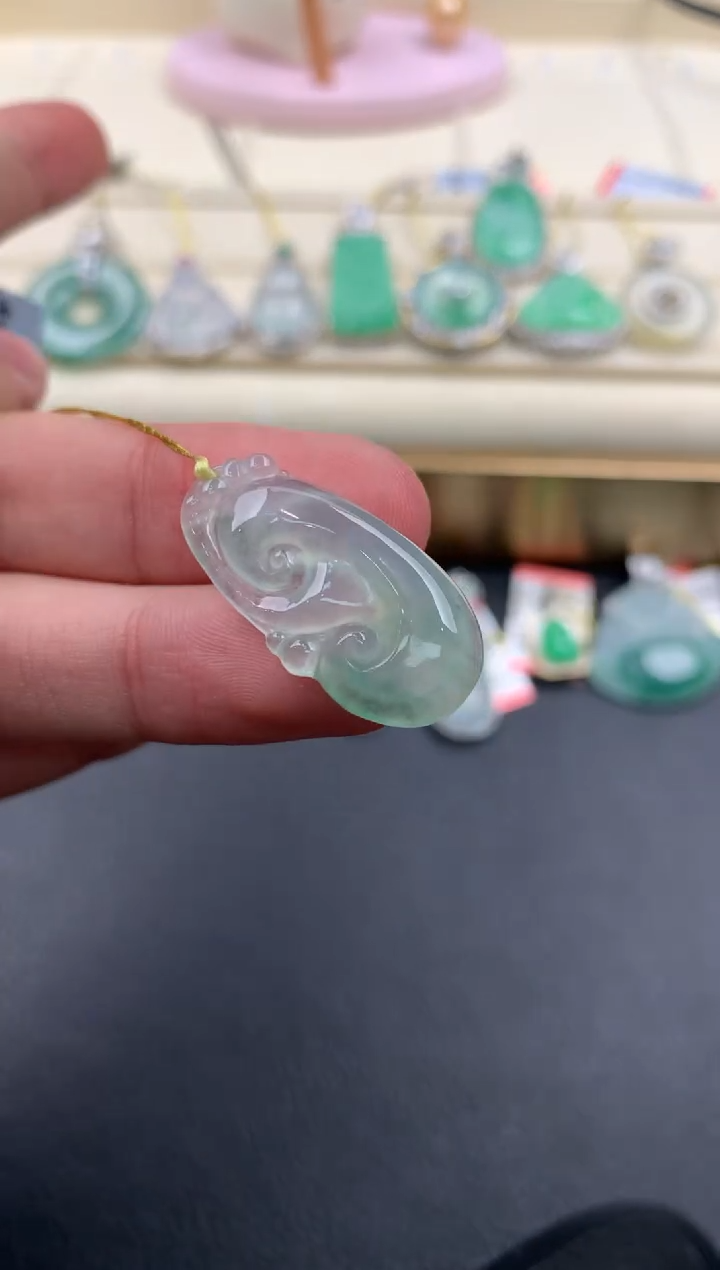 【闪购商品】翡翠颈饰18K金镶嵌A822    