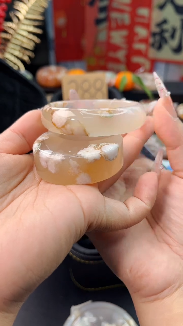 【闪购商品】石英质玉手镯未镶嵌赠送镯心（53圈口）