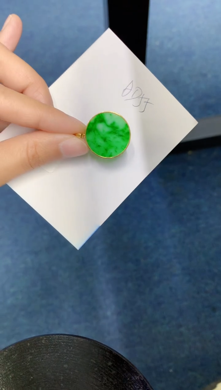 【闪购商品】翡翠颈饰18K金镶嵌000000000