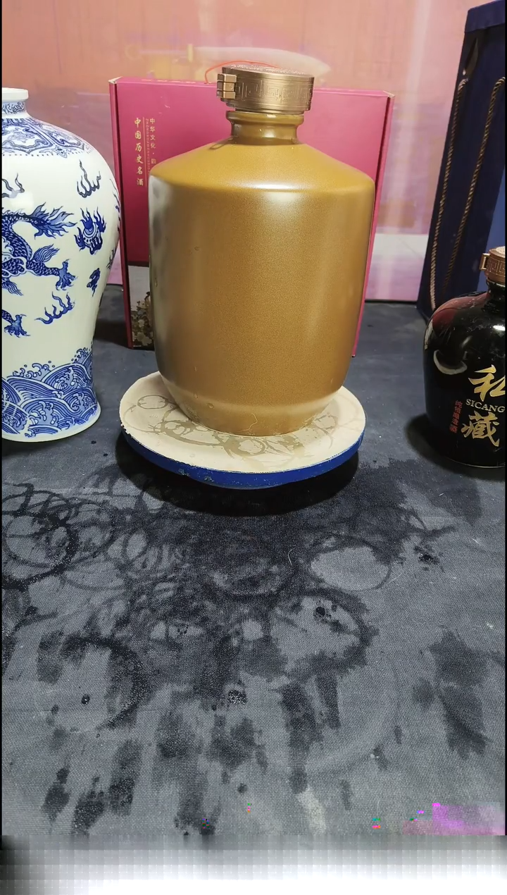 微瑕 1个10斤装酱色陶瓷空酒瓶