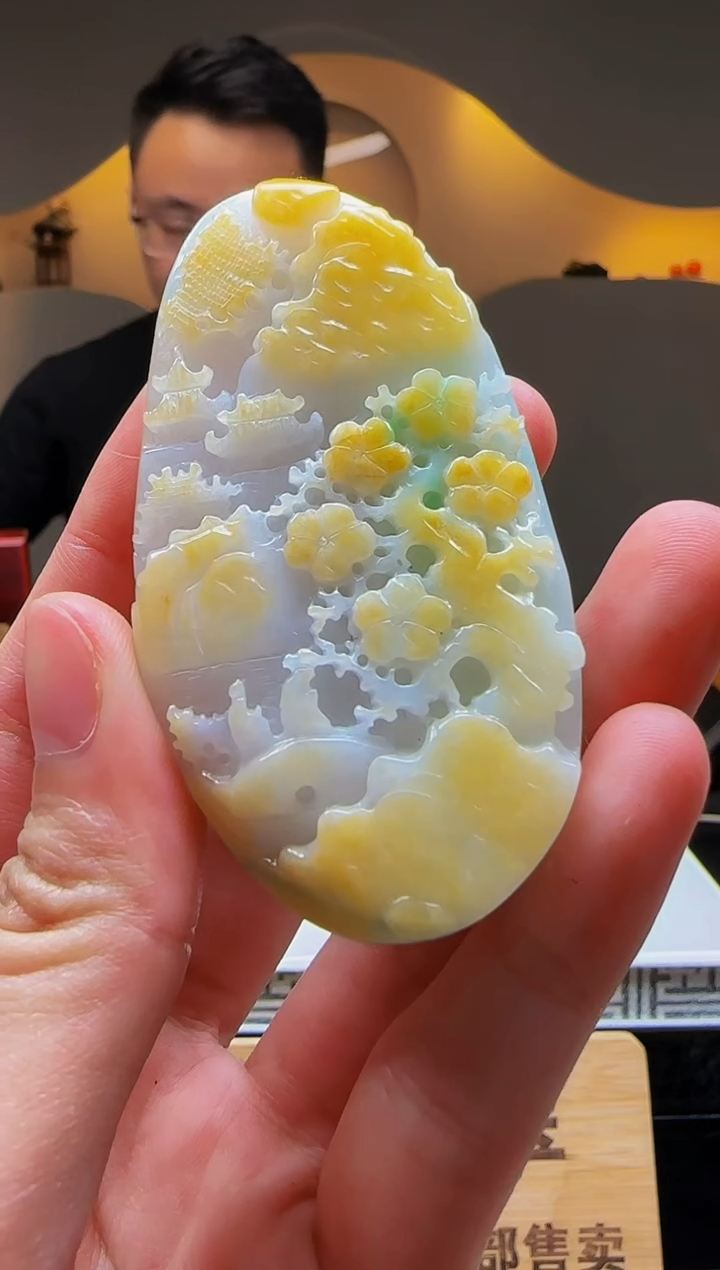 【闪购商品】翡翠颈饰未镶嵌Q02393翡翠毛货