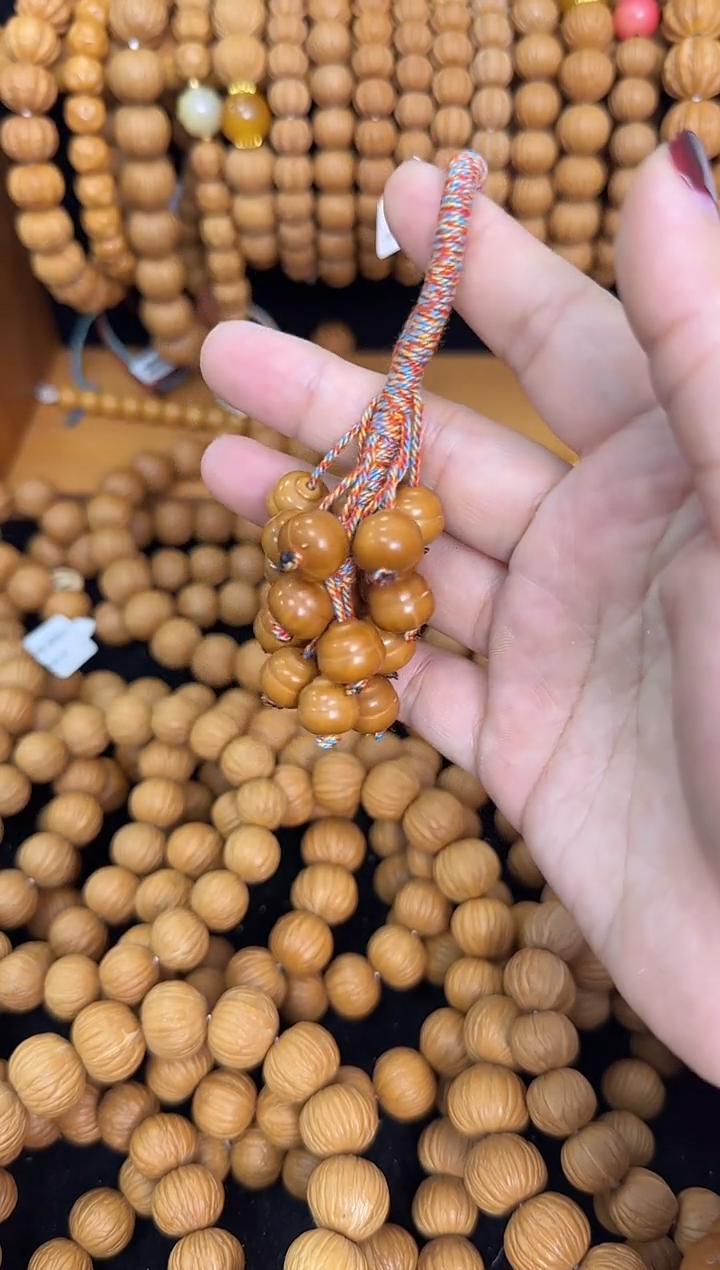 手串猴头核桃等***缘闪购葡萄串