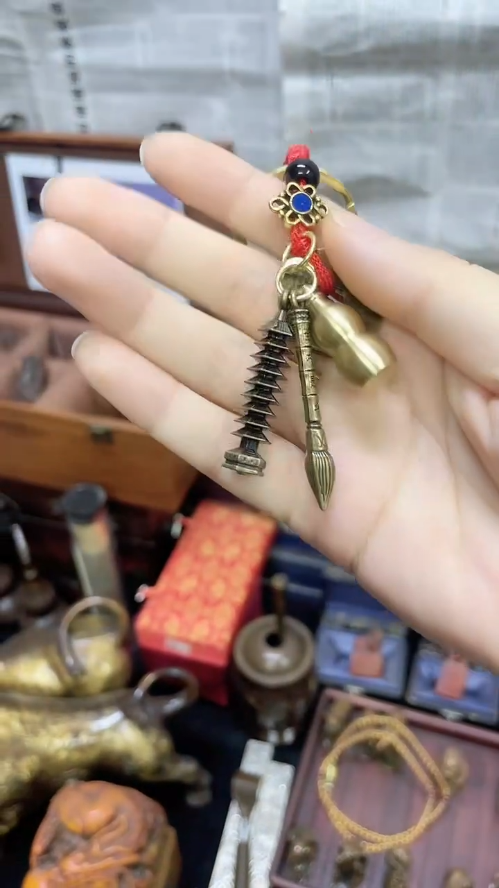 摆件主播推荐如图所示