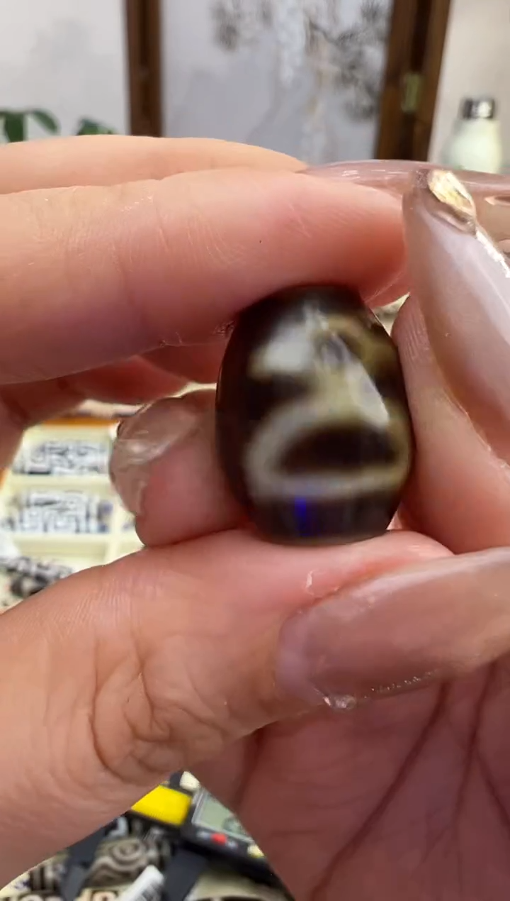 【闪购商品】玛瑙/玉髓吊坠(不含链)未镶嵌39.(微瑕)