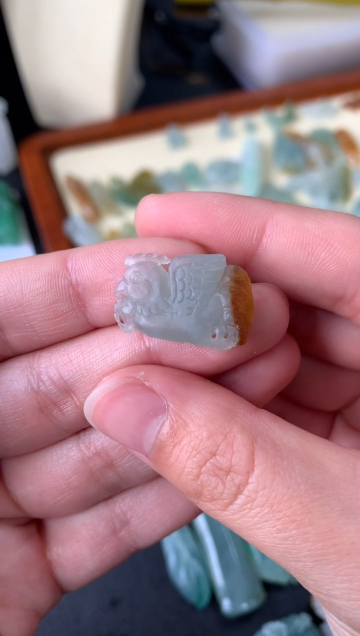 【闪购商品】定制翡翠未镶嵌翡翠