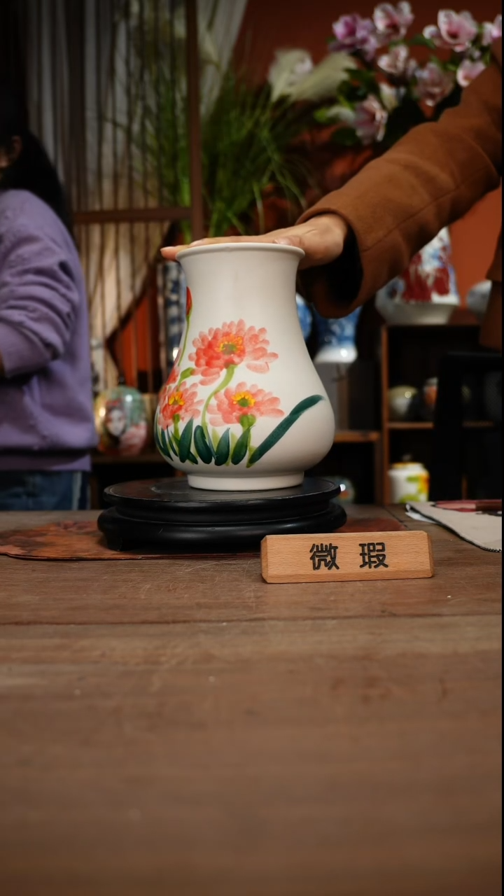 当代高温釉下彩手绘陶瓷餐具
