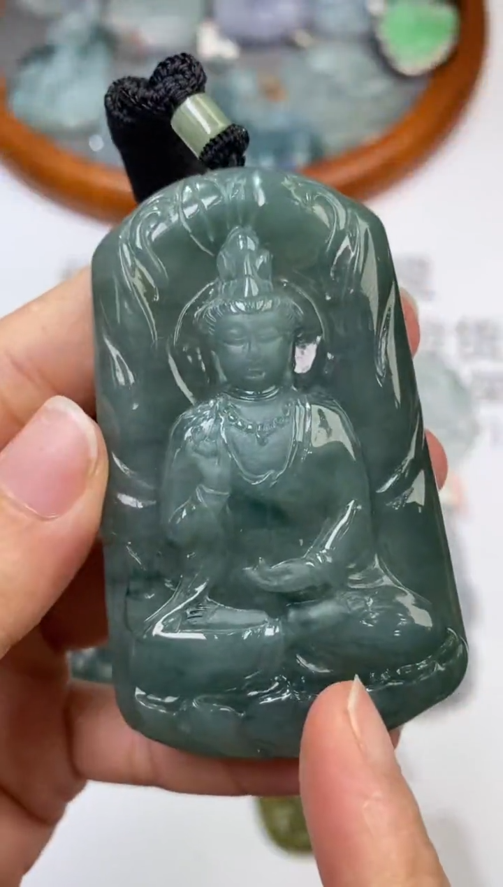 未镶嵌挂件翡翠304222      多人