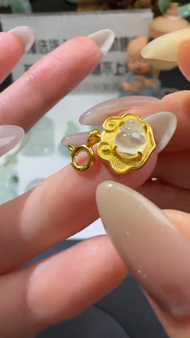 【闪购商品】翡翠颈饰未镶嵌00057353