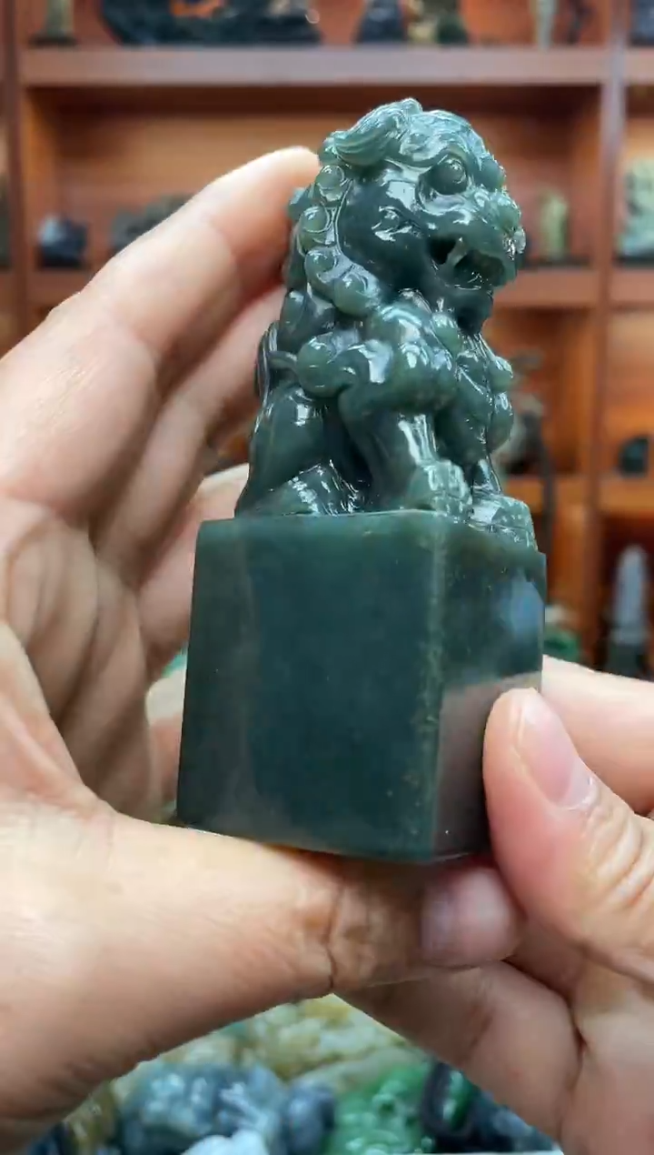 未镶嵌和田玉把件1