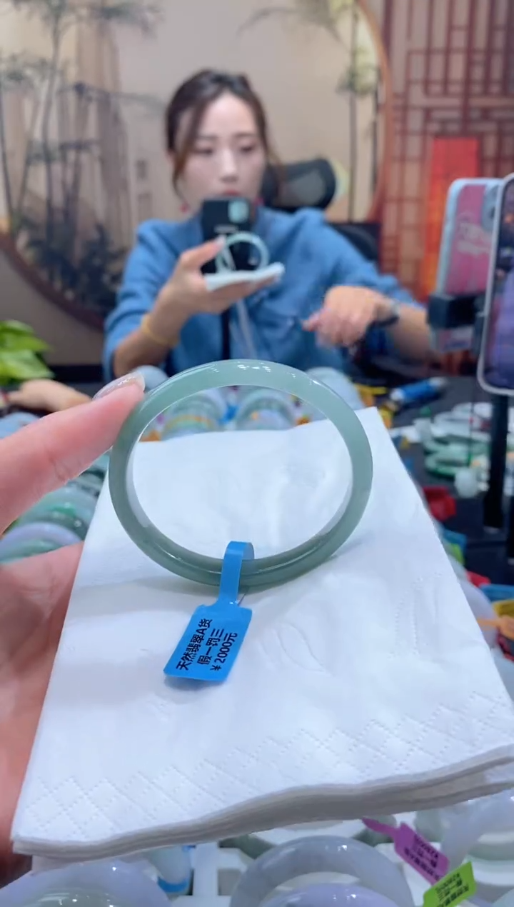 未镶嵌手镯翡翠000072578