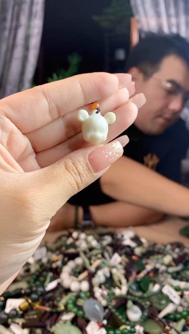 【闪购商品】和田玉挂件未镶嵌多样性发一