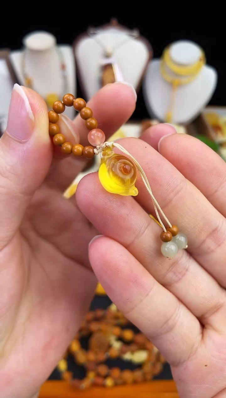 琥珀未镶嵌珠宝奇石柒月