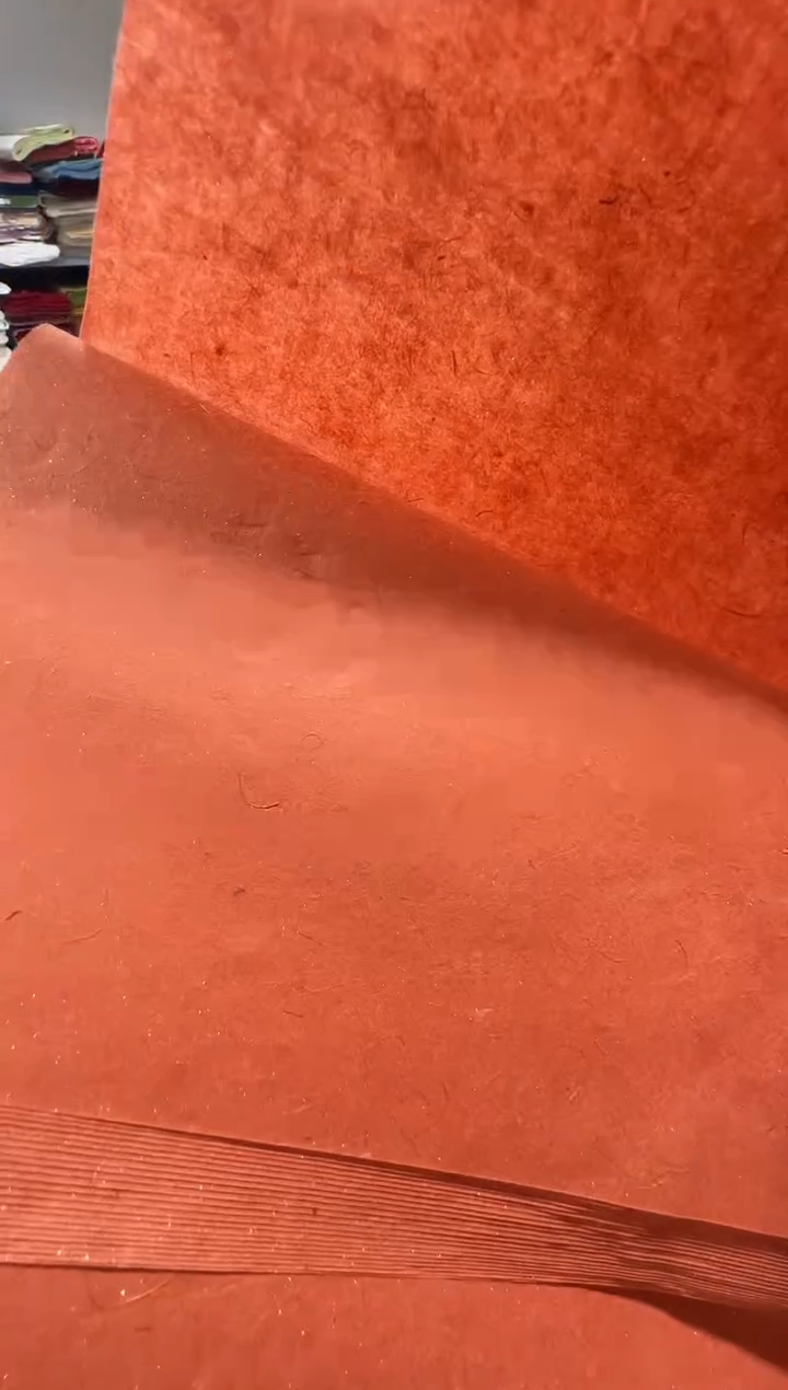 34*138 橘红色楮皮麻纸真金25张