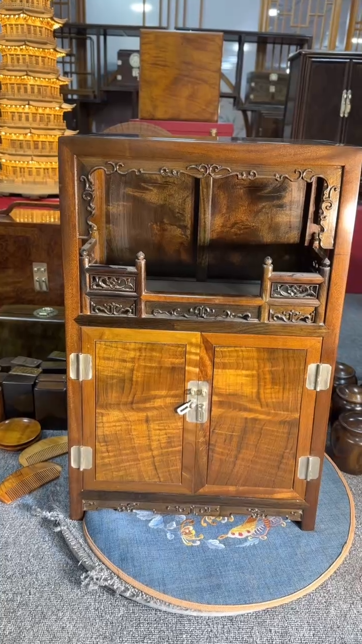 【闪购商品】乌木类成套家具阴沉柜子  s28