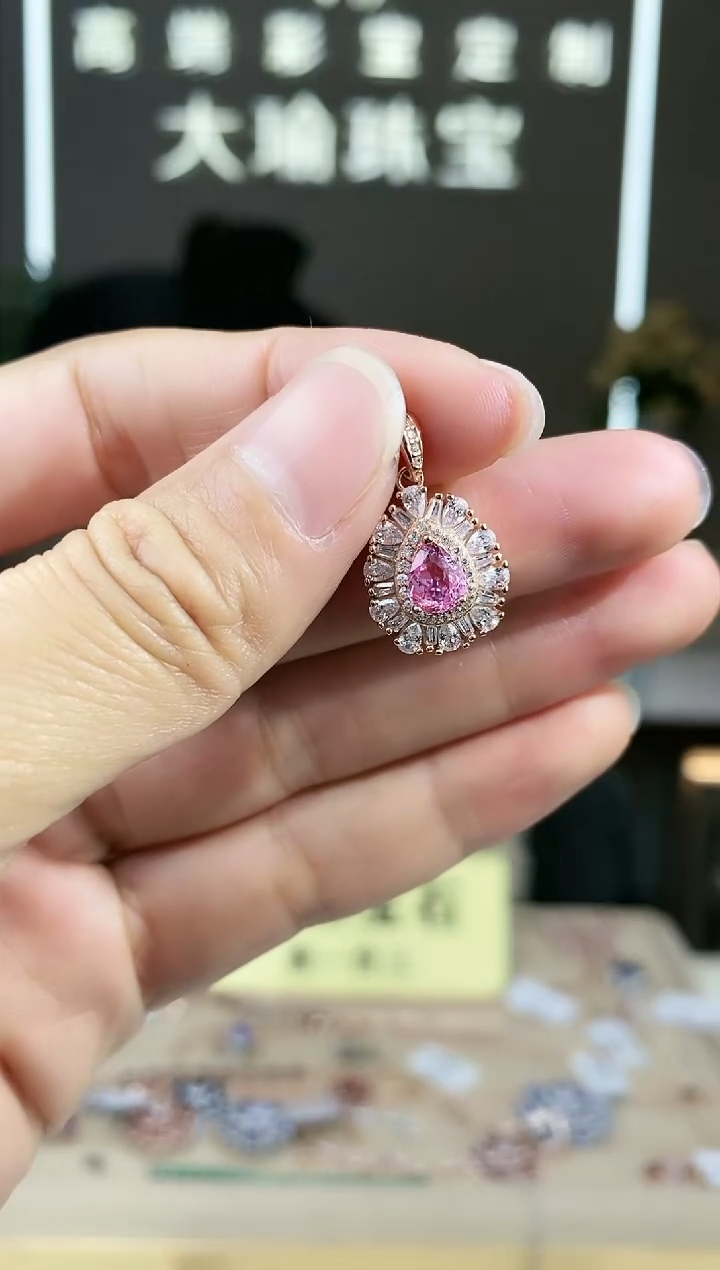 【闪购商品】蓝宝石颈饰银S925镶嵌颈饰